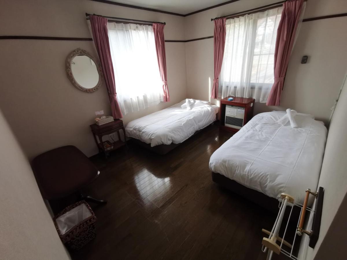 Bed and Breakfast Hakuba Powder Republic Zewnętrze zdjęcie